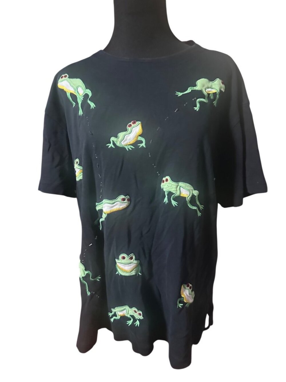 Be Chamel 100% cotton black with frogs beaded t-shirt size L